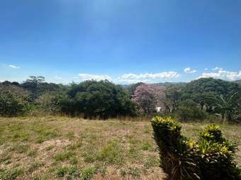 Se vende amplio lote de 1.4 hectáreas en Atenas Alajuela 24-1428