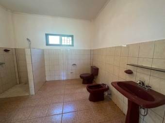 Se vende amplio lote de 1.4 hectáreas en Atenas Alajuela 24-1428