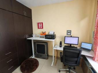 Venta de Casa en Granadilla de Curridabat. RAH 27-470