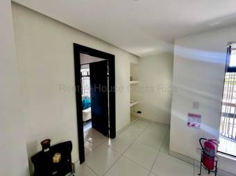 Venta de Propiedad Comercial/Oficina/APTO  en San Pablo de Heredia. RAH 27-478