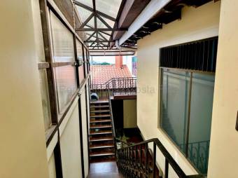 Venta de Propiedad Comercial/Oficina/APTO  en San Pablo de Heredia. RAH 27-478