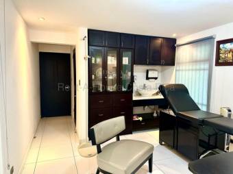 Venta de Propiedad Comercial/Oficina/APTO  en San Pablo de Heredia. RAH 27-478
