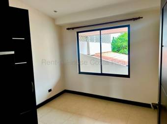 Venta de Propiedad Comercial/Oficina/APTO  en San Pablo de Heredia. RAH 27-478