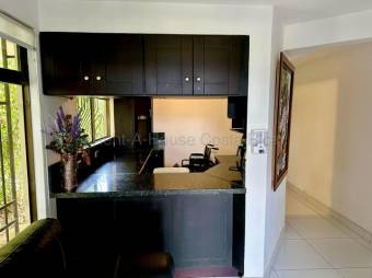 Venta de Propiedad Comercial/Oficina/APTO  en San Pablo de Heredia. RAH 27-478