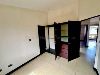 Venta de Propiedad Comercial/Oficina/APTO  en San Pablo de Heredia. RAH 27-478