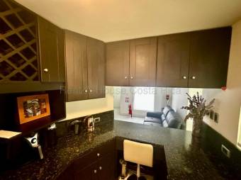 Venta de Propiedad Comercial/Oficina/APTO  en San Pablo de Heredia. RAH 27-478
