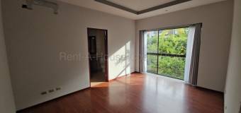 Se alquila casa en San Rafael Escazú 27-472