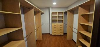 Se alquila casa en San Rafael Escazú 27-472