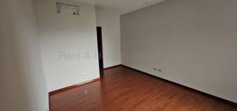 Se alquila casa en San Rafael Escazú 27-472