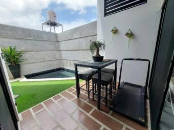 Alquiler de Casa AMUEBLADA en Garabito-Jacó. RAH 27-528