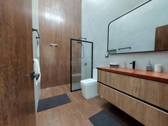 Alquiler de Casa AMUEBLADA en Garabito-Jacó. RAH 27-528