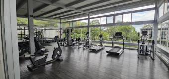 Se alquila apartamento en Santa Ana Centro 27-476