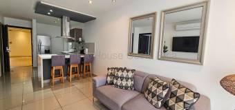 Se alquila apartamento en Santa Ana Centro 27-476