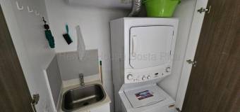 Se alquila apartamento en Santa Ana Centro 27-476