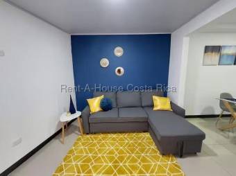 Se alquila apartamento en Ulloa Heredia 27-518