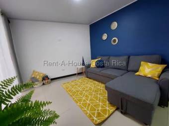 Se alquila apartamento en Ulloa Heredia 27-518