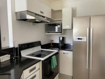 Se vende apartamento en Santa Ana San José 27-521