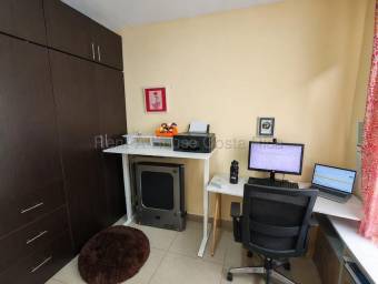 Se vende casa en Granadilla Curridabat 27-470