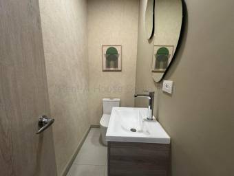 Se vende casa en San Rafael Montes de Oca 27-178