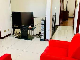 Se vende casa en Brasil Santa Ana 27-467