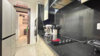 Se vende casa en San Rafael Escazú 27-527