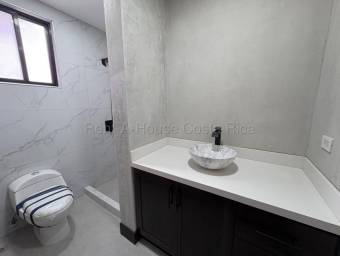Se vende casa en Ulloa Heredia 26-1451