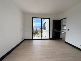Se vende casa en Ulloa Heredia 26-1451