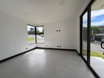 Se vende casa en Ulloa Heredia 26-1451