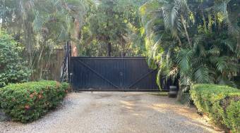 Terreno Residencial y Comercial