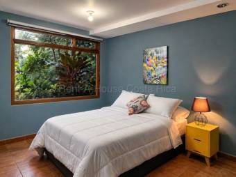 Venta de Casa en San Antonio de Escazú. RAH 27-508 USO MIXTO