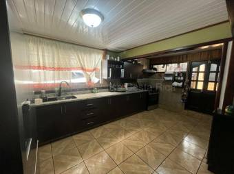 Venta de Casa  4 Aptos Independientes en Barva-San Pedro. RAH 27-509