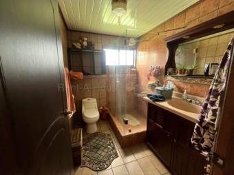 Venta de Casa  4 Aptos Independientes en Barva-San Pedro. RAH 27-509