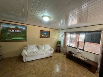 Venta de Casa  4 Aptos Independientes en Barva-San Pedro. RAH 27-509