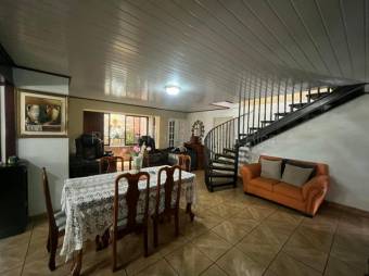 Venta de Casa  4 Aptos Independientes en Barva-San Pedro. RAH 27-509