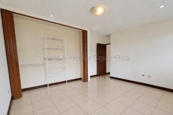 Venta de Casa Adosada en Ulloa-Heredia. RAH 27-505