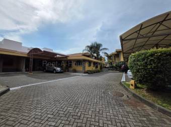 Venta de Casa Adosada en Ulloa-Heredia. RAH 27-505