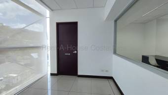 Alquiler de Oficina en Torre Comercial de Plaza Murano-Santa Ana. RAH 26-1978