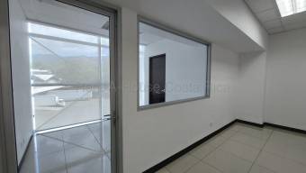 Alquiler de Oficina en Torre Comercial de Plaza Murano-Santa Ana. RAH 26-1975 PISO 2 NEGOCIABLE