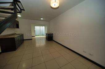 Se alquila casa en Rincón de Sabanilla San Pablo 27-480