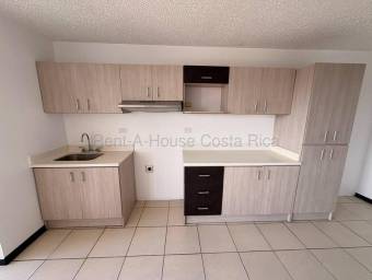 Se alquila apartamento en San Rafael Alajuela 27-445