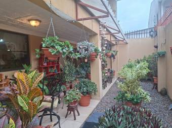 Se vende amplia y bonita casa en Tres Ríos Se vende amplia y bonita casa en Tres Ríos