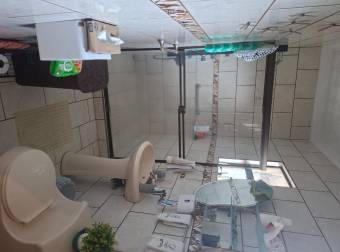 Se vende amplia y bonita casa en Tres Ríos Se vende amplia y bonita casa en Tres Ríos