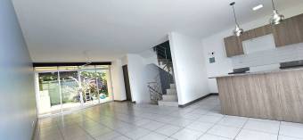 Venta de Casa en Santo Domingo de Heredia.