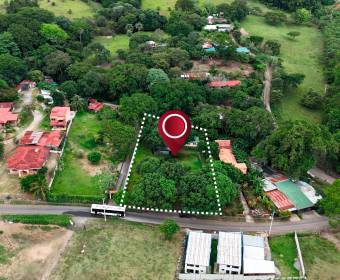 Flat land of 3,066 m2 with high density land use in La Guacima de Alajuela.