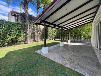Venta de imponente casa de lujo en Lindora, Santa Ana #26-1558 GS