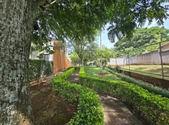 VENTA DE TERRENO EN CONDOMINIO ARBORA, DESAMPARADOS, ALAJUELA