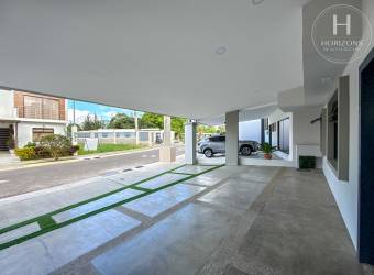 Se Vende Casa para Estrenar en Condominio Distrito San Juan, Frente al Anglo American Scho