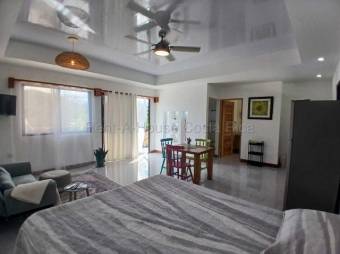 Alquiler de Hermoso Apartamento Tipo Estudio AMUEBLADO en Santa Cruz-Tamarindo. RAH 27-530