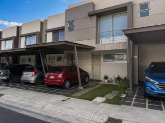 Venta de Casa en San Rafael-Santiago, Heredia. RAH 27-488