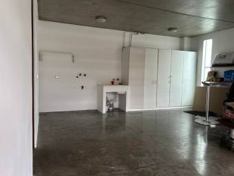 Venta de moderno loft de tres niveles con espectacular vista #26-728 GS